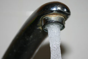 water, faucet, clean water